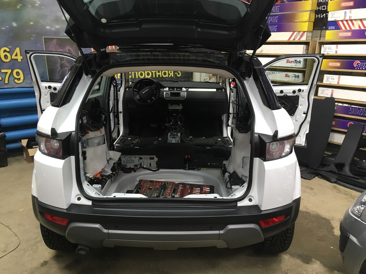 Шумоизоляция Land Rover Evoque - фото 17