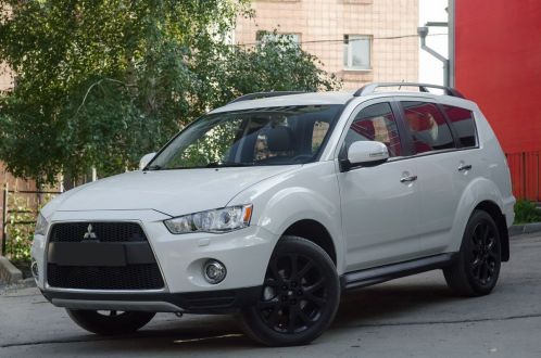 Полировка фар Mitsubishi Outlander